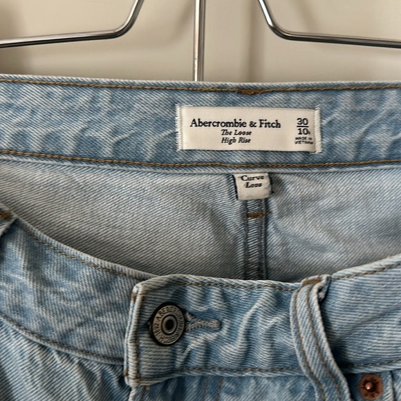 Abercrombie Light Blue Jeans - Picture 8 of 8